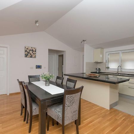 ماكارسكا Apartments Naja المظهر الخارجي الصورة