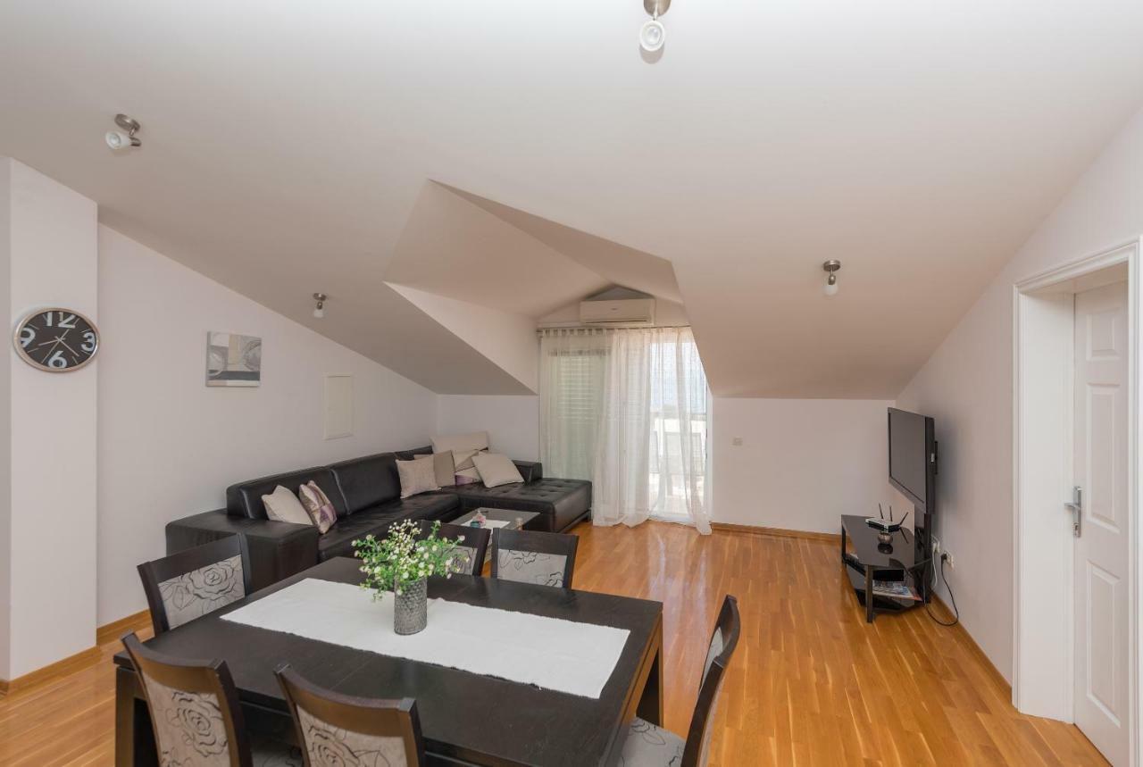 ماكارسكا Apartments Naja المظهر الخارجي الصورة