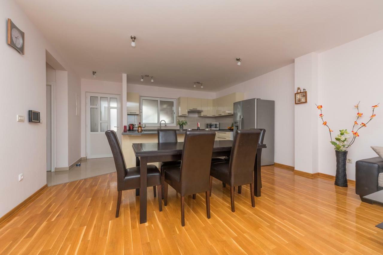 ماكارسكا Apartments Naja المظهر الخارجي الصورة