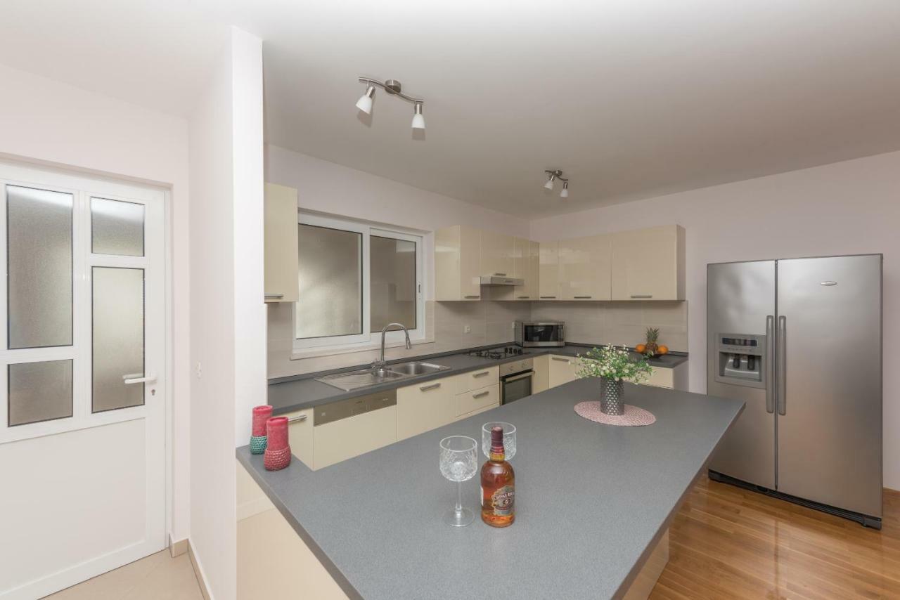 ماكارسكا Apartments Naja المظهر الخارجي الصورة