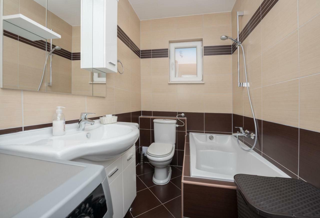 ماكارسكا Apartments Naja المظهر الخارجي الصورة