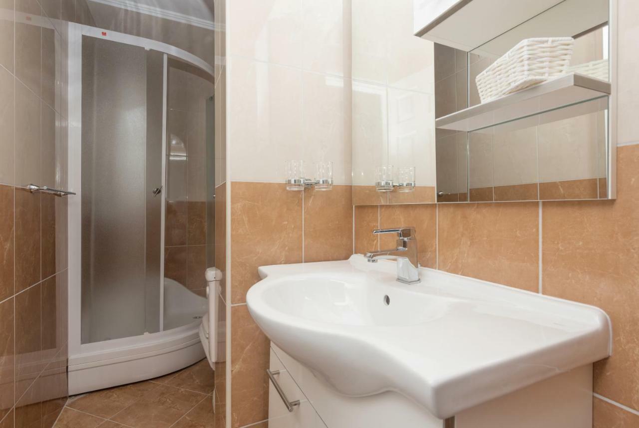 ماكارسكا Apartments Naja المظهر الخارجي الصورة
